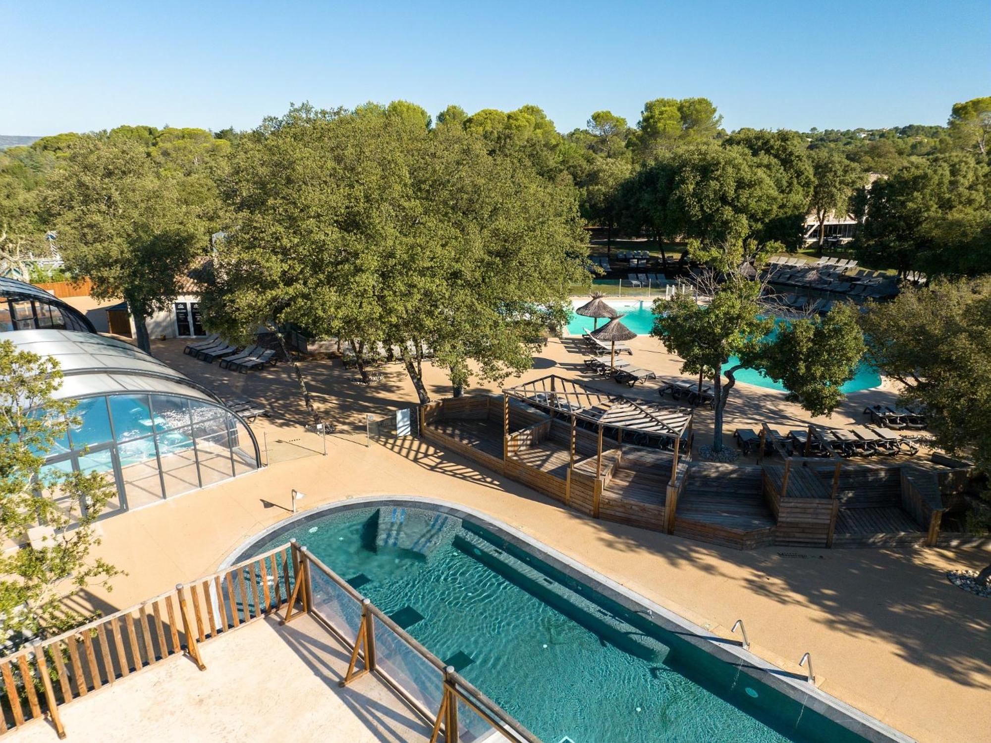 Camping Les Pres Du Roi Sommieres Exterior photo